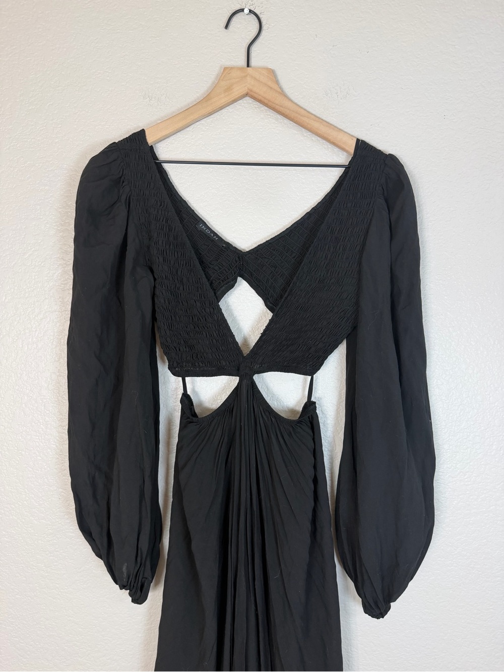 Indah Julie Solid Ruched Bodice Cutaway Maxi Dress Black Small $258 Revolve - Picture 6 of 13